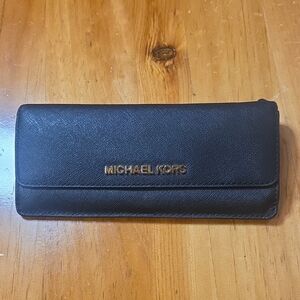Michael Kors Elegant Black Clutch